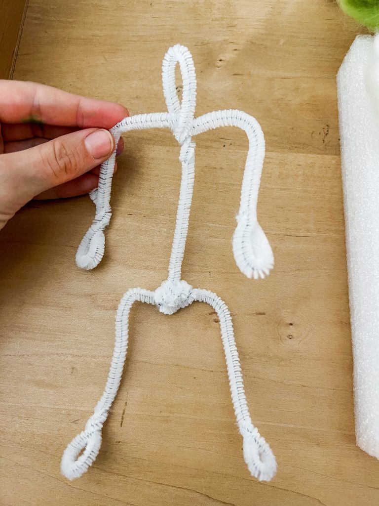 Simple pipe cleaner armature for needle felting 